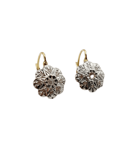 Boucles d'oreilles Dormeuses marguerite - Boucles d'oreilles en or 18K et diamants 58 Facettes A07497