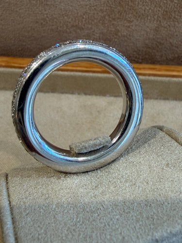 Bague 55 Pomellato Iconica - Alliance en or blanc et diamants 58 Facettes 32100007