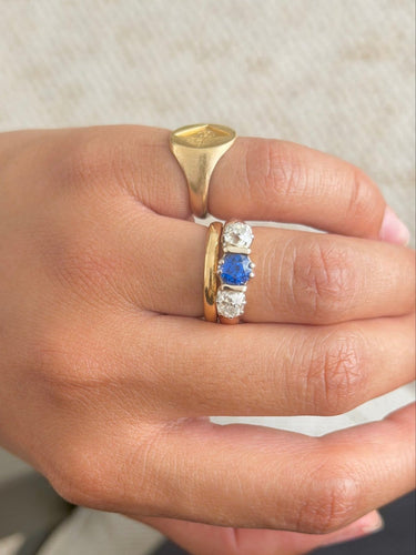 Bague 52 Bague jarretière en or rose, platine, saphir et diamants 58 Facettes adaa