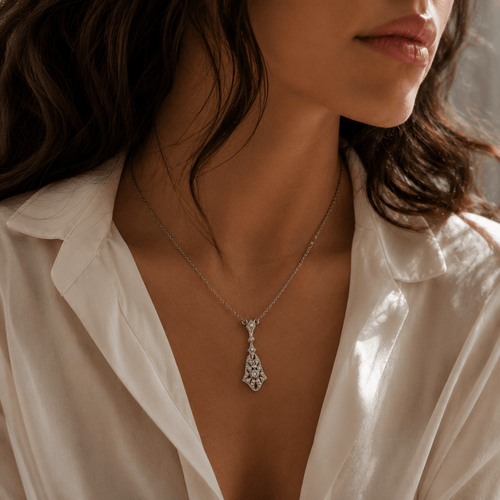 Collier Art déco - Collier pendentif en or blanc et diamants 58 Facettes 1.0001488/2
