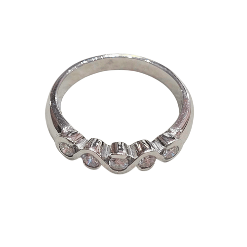 Bague 54 Bague en or blanc 18 carats et diamants 58 Facettes S255