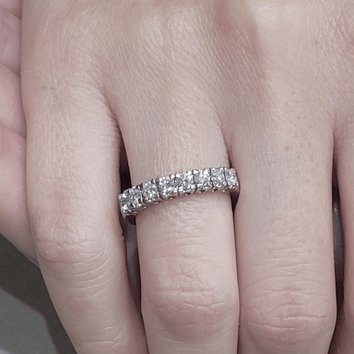 Bague 50 Bague demi-alliance en or blanc et diamants 58 Facettes S89
