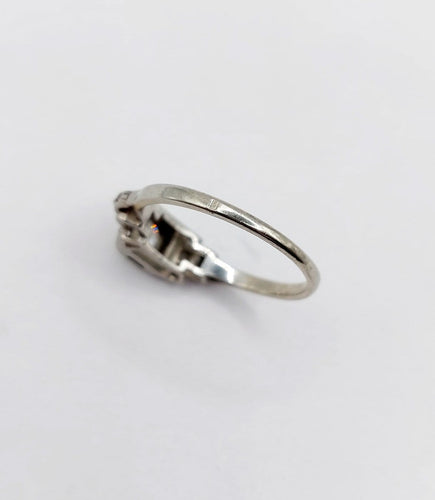 Bague 56 Bague tank Art déco en platine et diamants 58 Facettes A07516