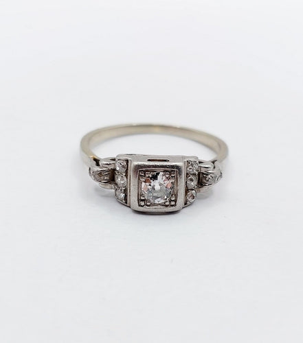 Bague 56 Bague tank Art déco en platine et diamants 58 Facettes A07516