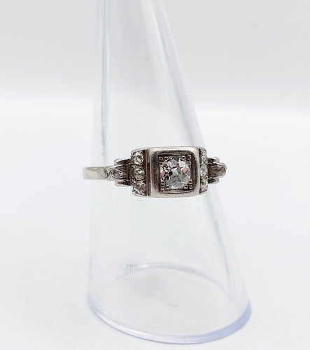 Bague 56 Bague tank Art déco en platine et diamants 58 Facettes A07516