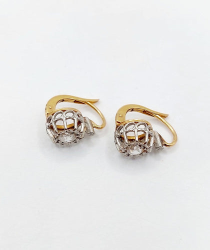 Boucles d'oreilles Dormeuses fleurs de lys en or 18k, platine et diamants taille rose 58 Facettes A07517