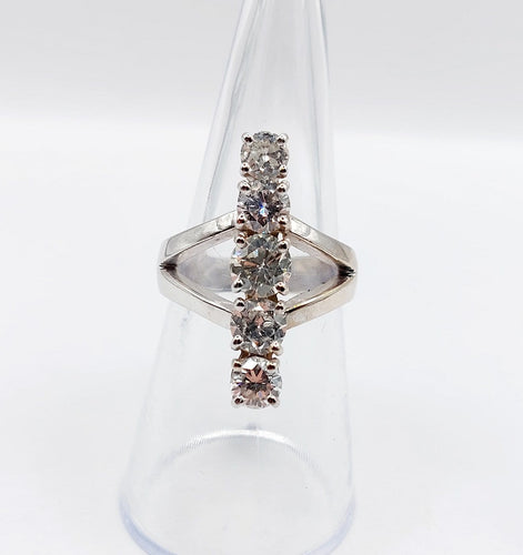 Bague 52.5 Bague marquise vintage en or blanc 18k et diamants 58 Facettes A07520