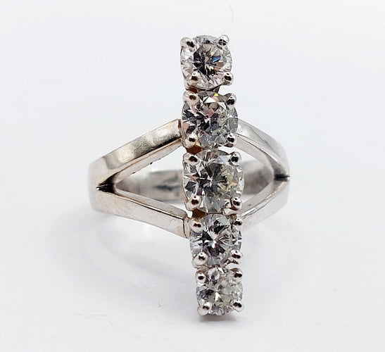 Bague 52.5 Bague marquise vintage en or blanc 18k et diamants 58 Facettes A07520