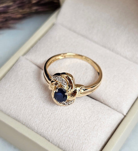 Bague 52 Bague saphir en or jaune et diamants 58 Facettes 746