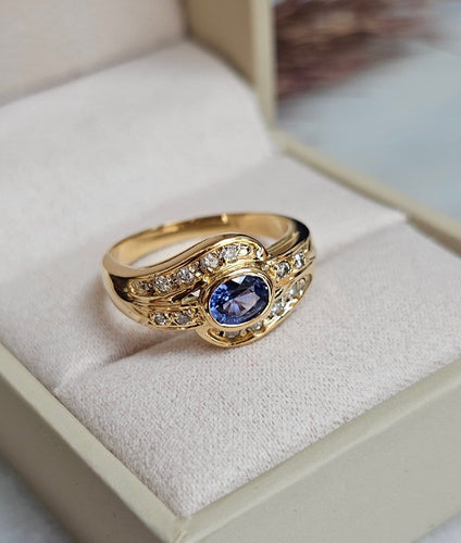 Bague 51 Bague en or jaune avec saphir et diamants 58 Facettes 741