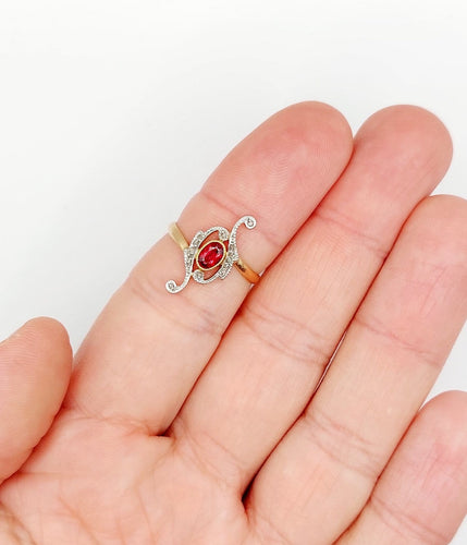 Bague 54 Bague marquise antique en or rose 18k, pierre rouge et diamants 58 Facettes A07524