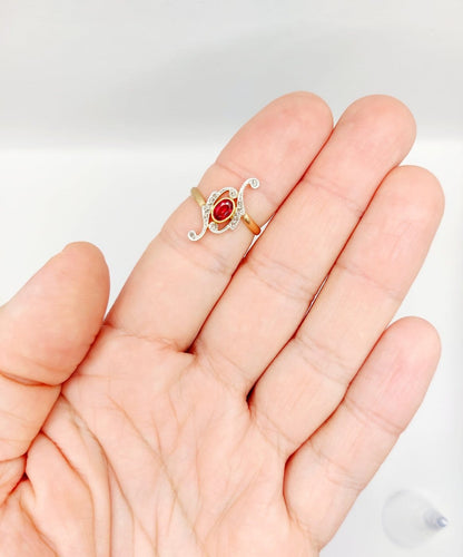 Bague 54 Bague marquise antique en or rose 18k, pierre rouge et diamants 58 Facettes A07524