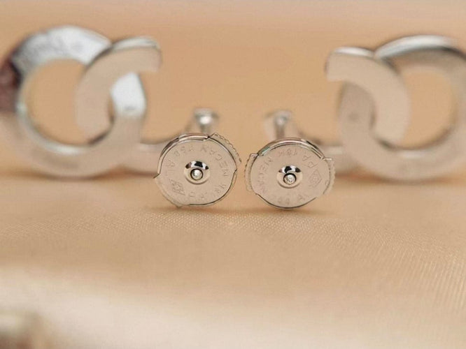 Boucles d'oreilles Piaget Possession - Boucle d'oreille en or blanc et diamants 58 Facettes jnci126