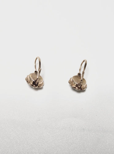 Boucles d'oreilles Boucles d’oreilles dormeuses en or jaune et demi-perles fines 58 Facettes Bo_03