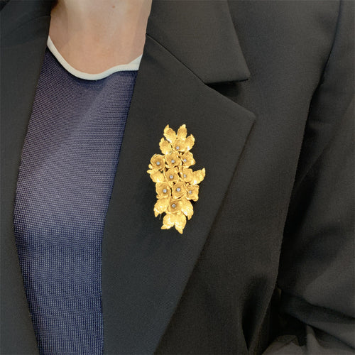 Broche Fleurs - Broche en or jaune et diamants 58 Facettes 35775