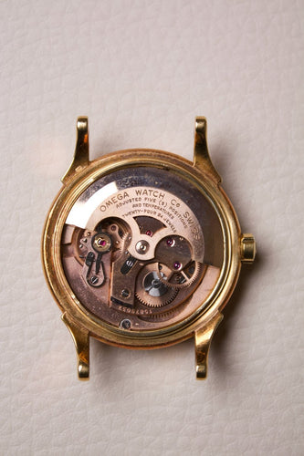 Montre Omega Constellation - Montre Pie Pan en or jaune 18K 58 Facettes MONTRE-002