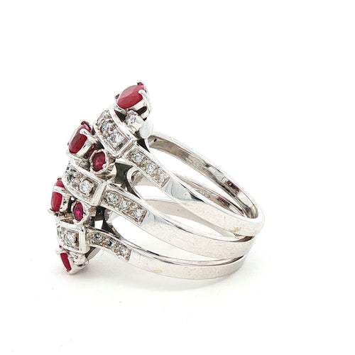 Bague 56 Bague multifil en or blanc, rubis et diamants 58 Facettes 2423_P3_25