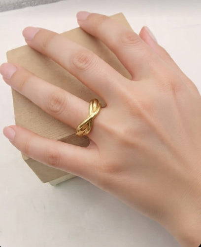 Bague 59 Tiffany & Co Infinite - Bague en or jaune 18 ct 58 Facettes CV-074