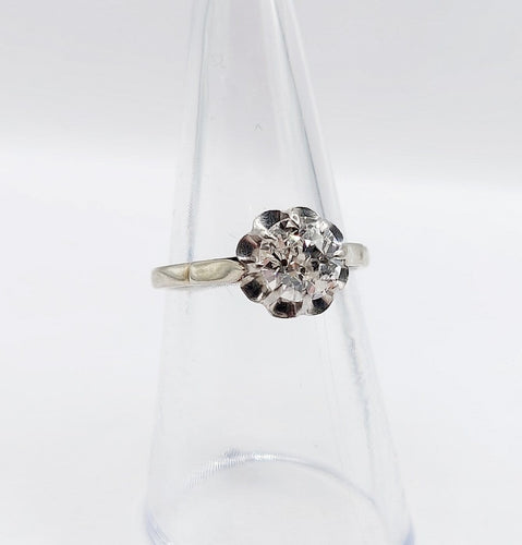 Bague 53 Bague solitaire Art déco en or blanc et platine avec diamant 58 Facettes A07532