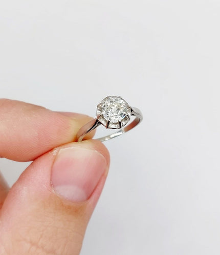 Bague 53 Bague solitaire Art déco en or blanc et platine avec diamant 58 Facettes A07532
