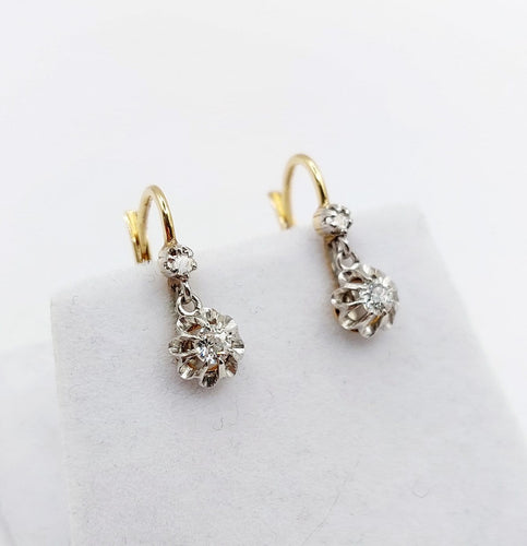 Boucles d'oreilles Dormeuses antiques - Boucles d'oreilles en or 18k, platine et diamants 58 Facettes A07534