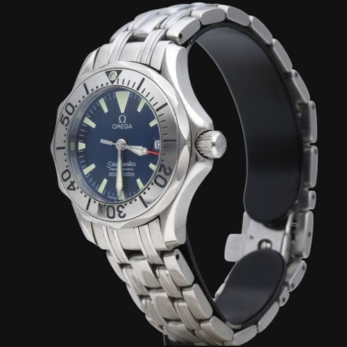 Montre Omega Seamaster 300M - Montre en acier cadran bleu 58 Facettes MT45609