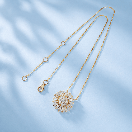 Collier Collier fleur en or jaune 18K et diamants 1,06 ct 58 Facettes 1787