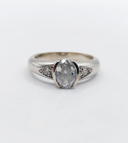 Bague 52 Bague jonc vintage en or blanc et diamant ovale 58 Facettes A07408