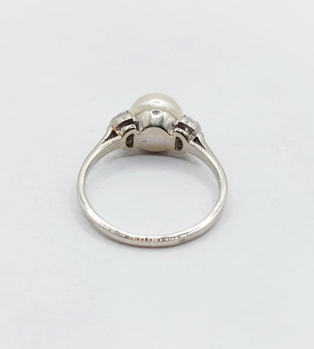 Bague 54.5 Bague Art déco en or blanc, platine, perle et diamants 58 Facettes A07356