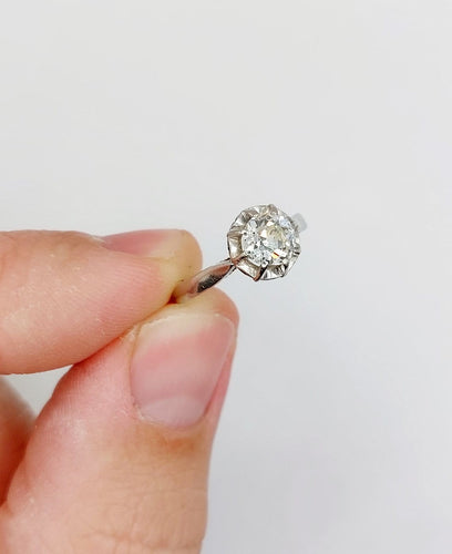 Bague 50 Bague solitaire Art déco en platine et diamant 0,70 ct 58 Facettes A07355