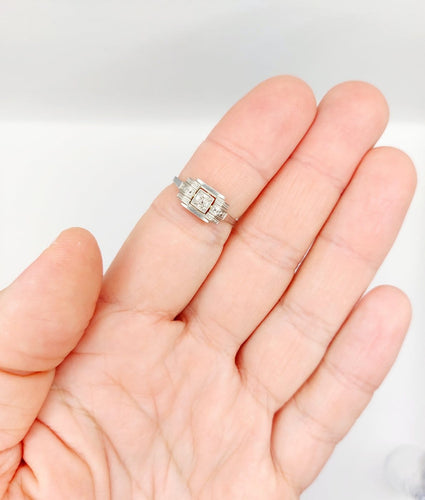 Bague 56 Bague Art déco en or blanc, platine et diamant 58 Facettes A07367