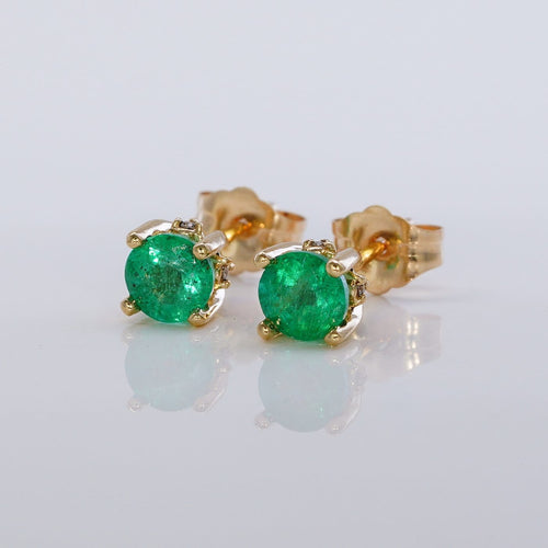 Boucles d'oreilles Boucles d'oreilles en or jaune avec émeraudes et diamants 58 Facettes E0025
