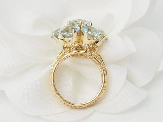 Bague 52 Bague fleur en or jaune et aigues-marines 58 Facettes 33558