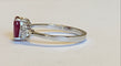 Bague 53 Bague de fiançailles en or blanc 18 ct, rubis et diamants 58 Facettes ring