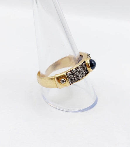 Bague 64 Bague chevalière vintage en or 18k, acier et saphir 58 Facettes A07432
