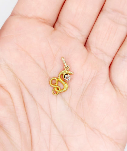 Pendentif Pendentif serpent ancien en or 18k et diamant taille rose 58 Facettes A07385