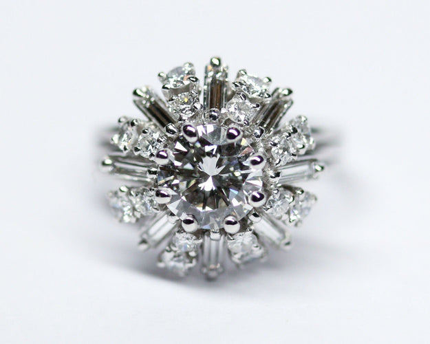 Bague 50.5 Bague marguerite cocktail en or blanc 750, platine et diamants, 1950 58 Facettes A12185