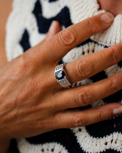 Bague 59 Bague ruban en or blanc 750, saphir ovale et diamants 58 Facettes A12174