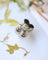Bague 45 Bague dôme godronnée en or blanc 750 avec diamant taille ancienne 58 Facettes A12138