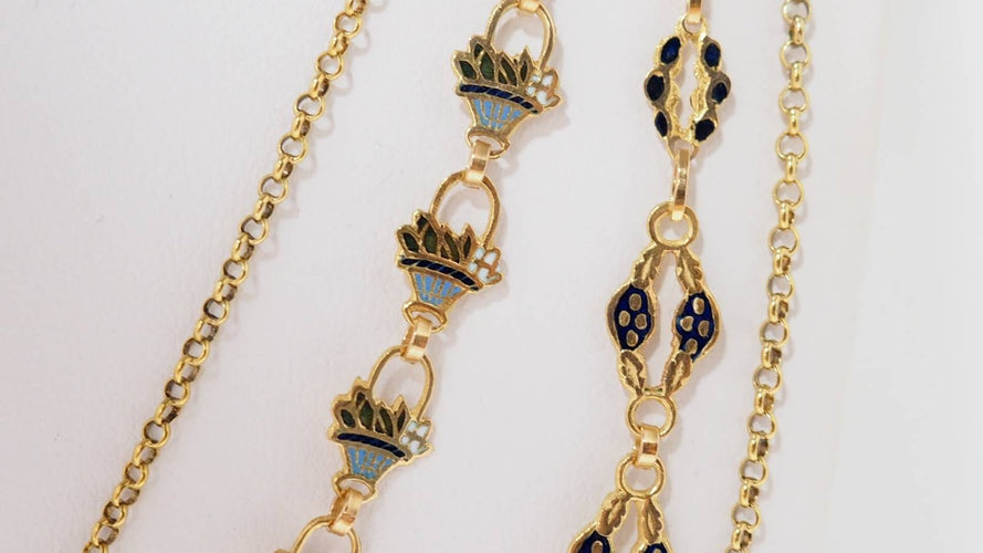 Collier Collier esclave en or jaune émaillé, pierres vertes et perles 58 Facettes 32174