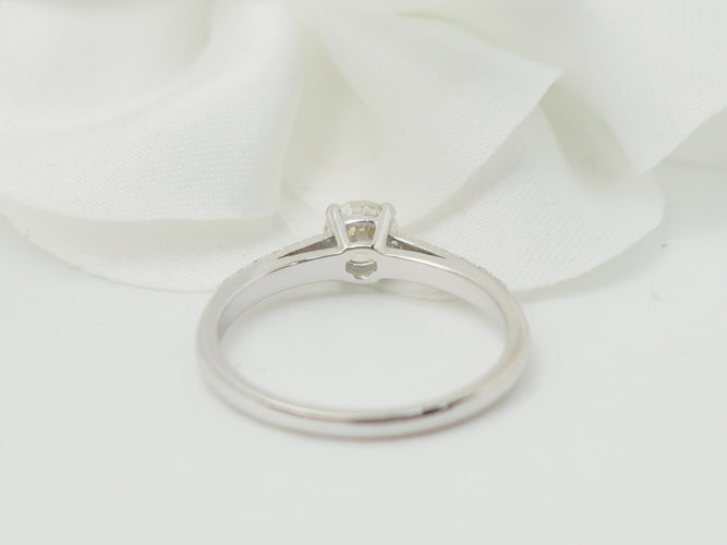 Bague 53 Bague solitaire en or blanc et diamants 58 Facettes 30920