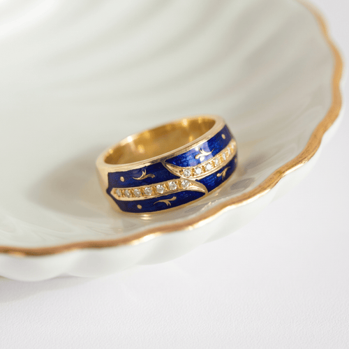 Bague 61.5 Fabergé - Bague en or jaune, émail bleu et diamants 58 Facettes HJ062602