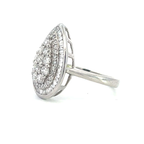 Bague 54 Bague en or blanc 18 carats avec diamant poire 58 Facettes