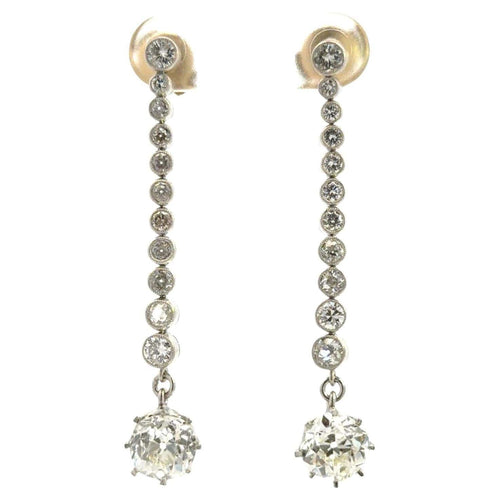 Boucles d'oreilles Art déco - Boucles d'oreilles pendantes en platine et diamants 58 Facettes
