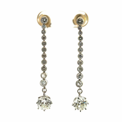 Boucles d'oreilles Art déco - Boucles d'oreilles pendantes en platine et diamants 58 Facettes
