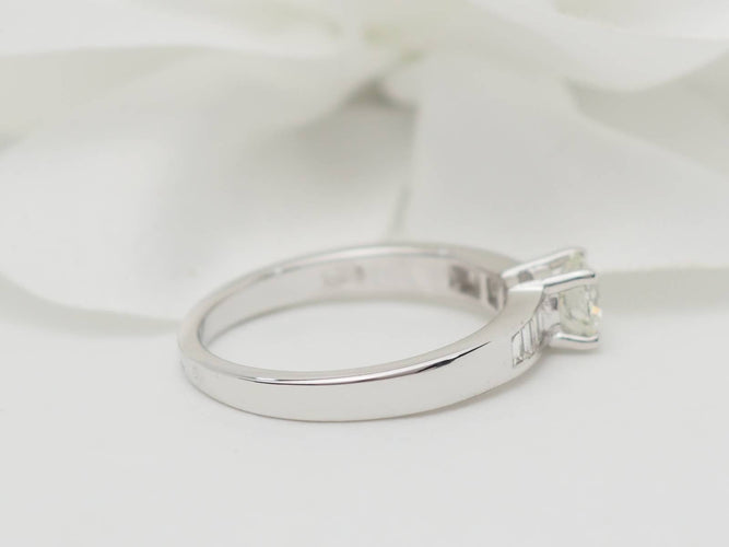 Bague 54 Solitaire - Bague en or blanc et diamants 58 Facettes 24474