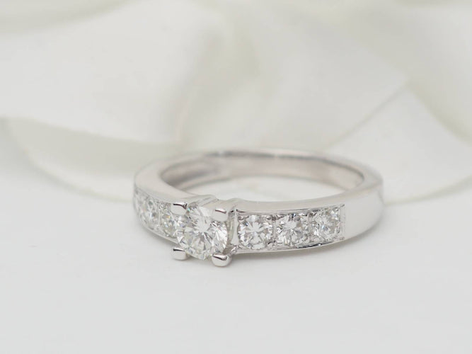 Bague 51 Bague solitaire en or blanc avec diamants, 0,28 ct 58 Facettes F4581