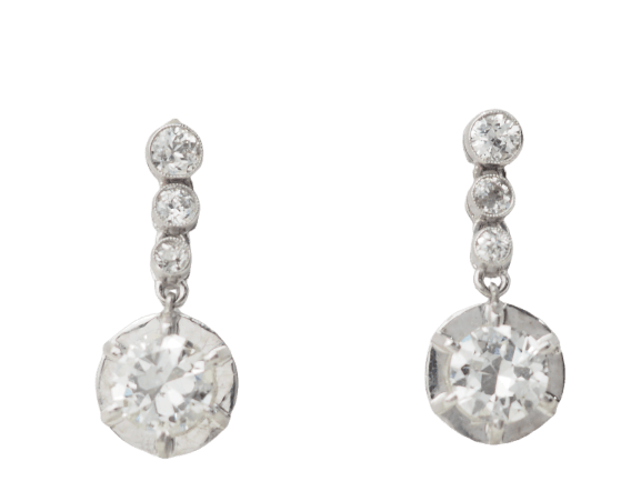 Boucles d'oreilles Dormeuses anciennes - Boucles d'oreilles en or blanc et diamants 58 Facettes 32108