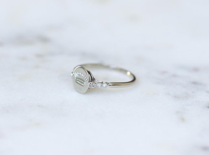 Bague 57 Bague ancienne - Couronne de comte en platine et diamants 58 Facettes