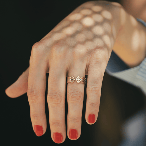 Bague 53 Cartier - Bague CC en or blanc, jaune et rose 58 Facettes 50237